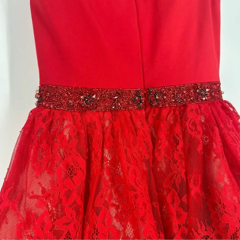 SHERRI HILL Red Lace V-neck with Beaded Waist Sz 4